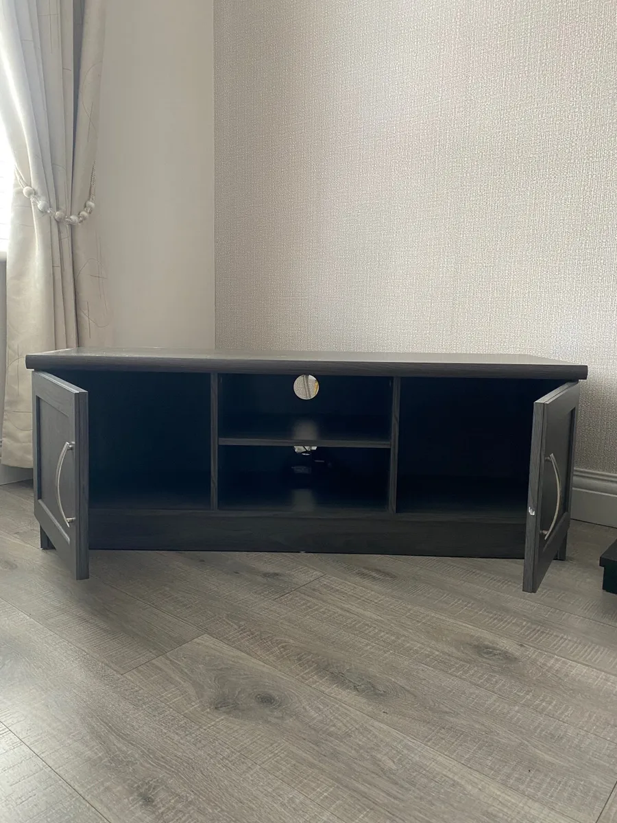 Sideboard and matching tv unit - Image 4