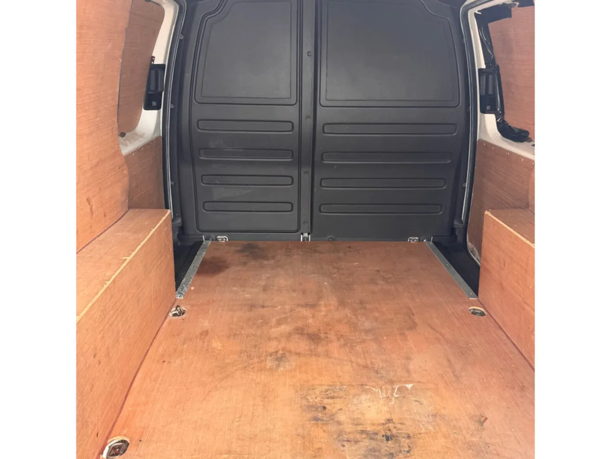 Volkswagen Caddy LWB , TWIN SLIDING DOORS - Image 4