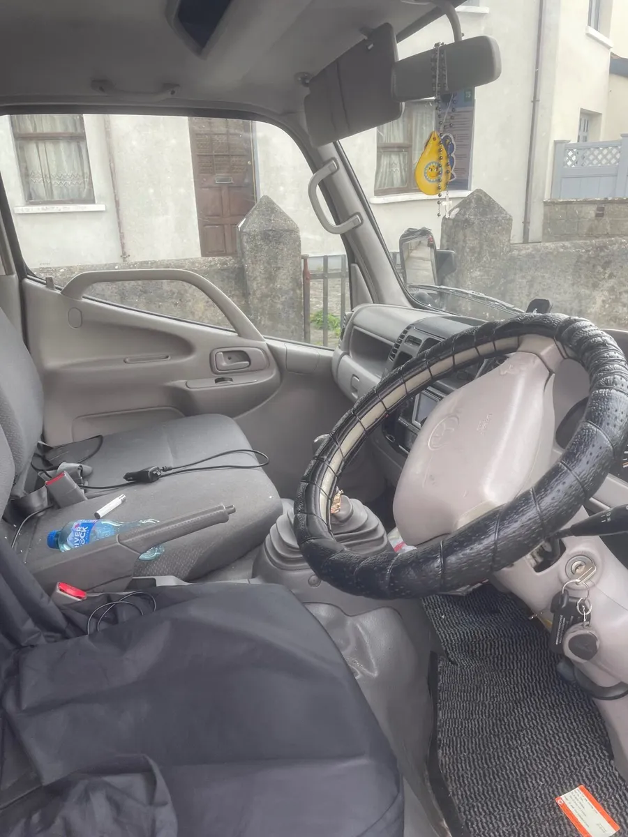 Toyota Dyna 2012 - Image 1