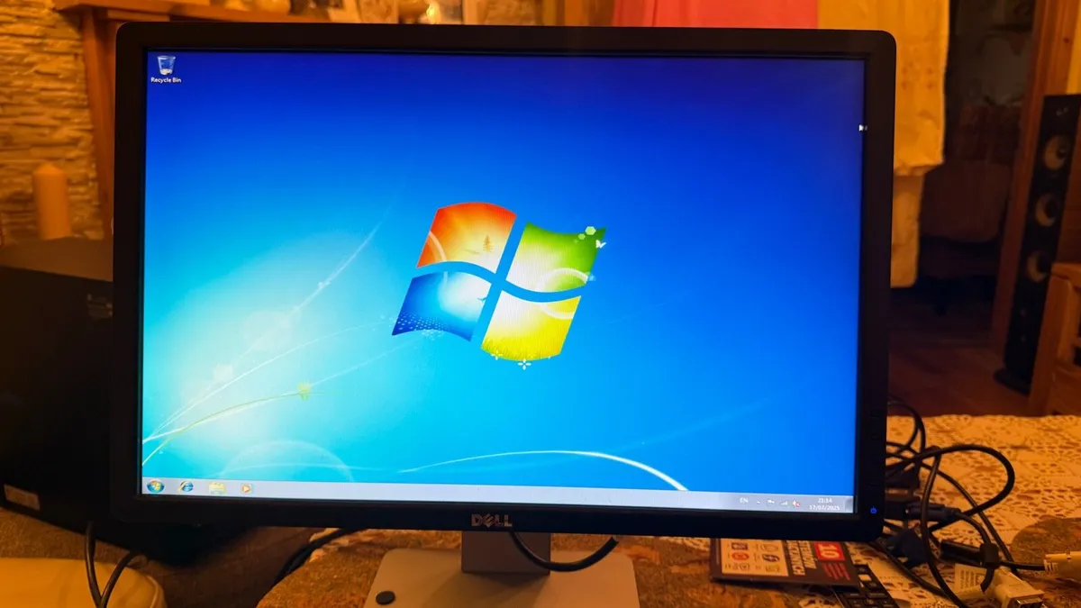 Dell Monitor - Image 2