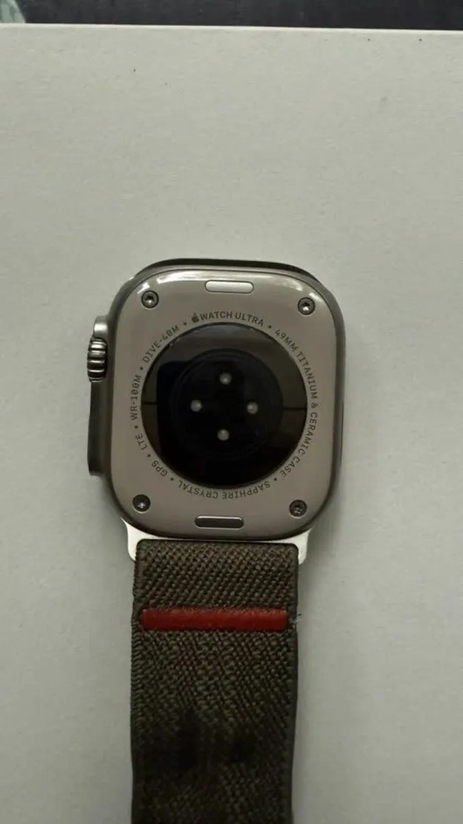 Apple Watch Ultra 2 2024 49mm - Image 3