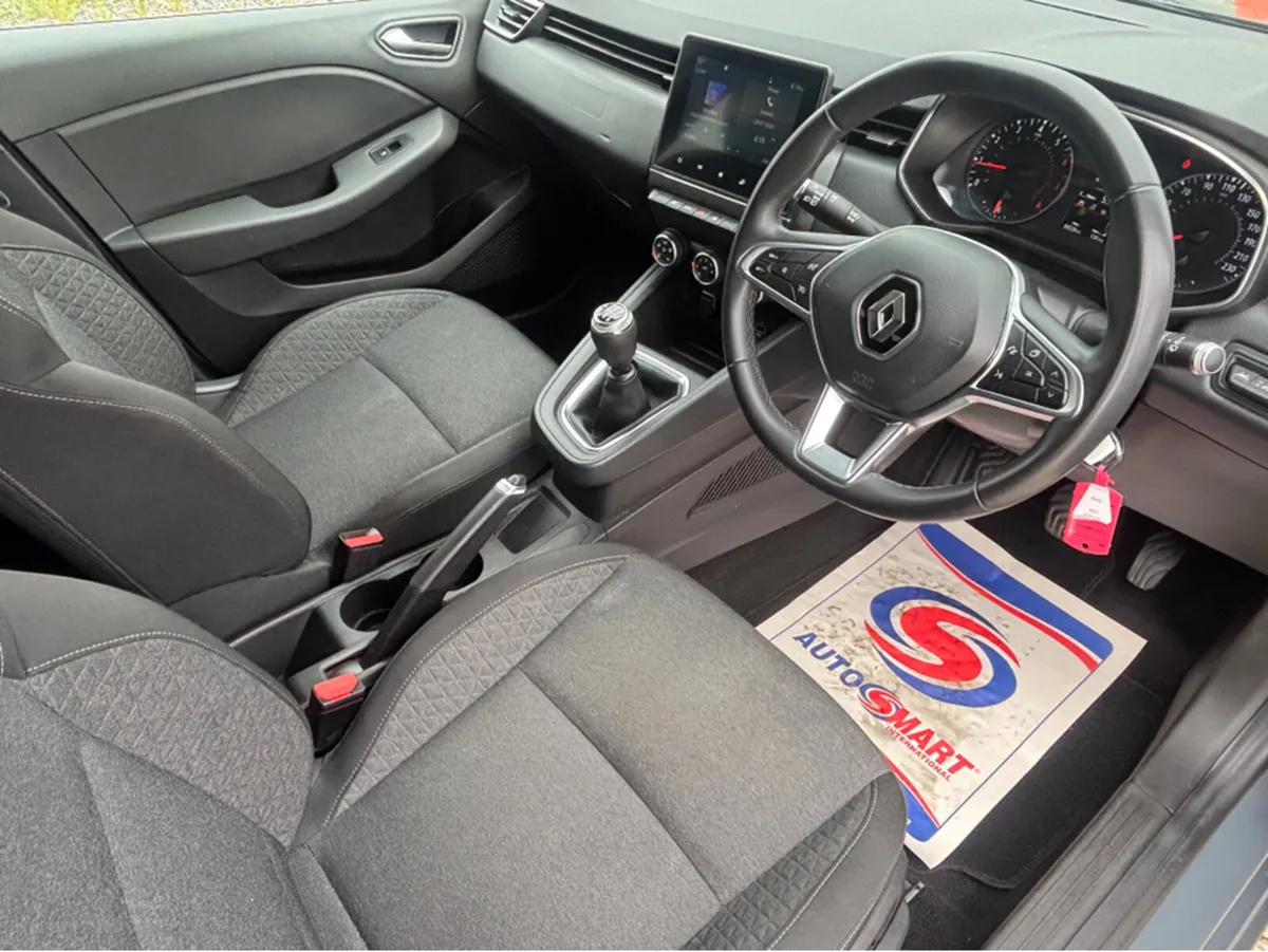 Renault Clio DYNAMIQUE TCE 100 MY19 5DR - Image 4
