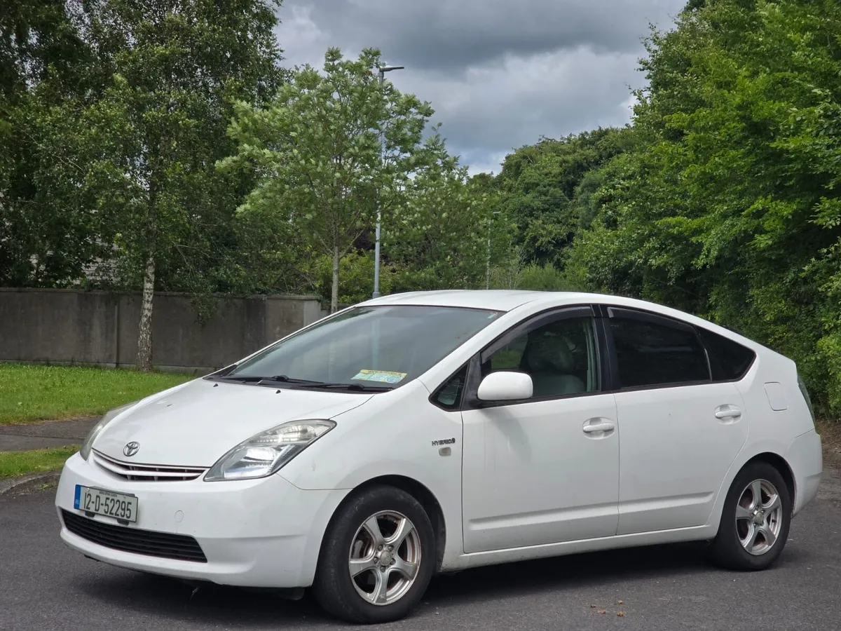 Automatic Toyota Prius 1.5 hybrid NCT and TAX - Image 2