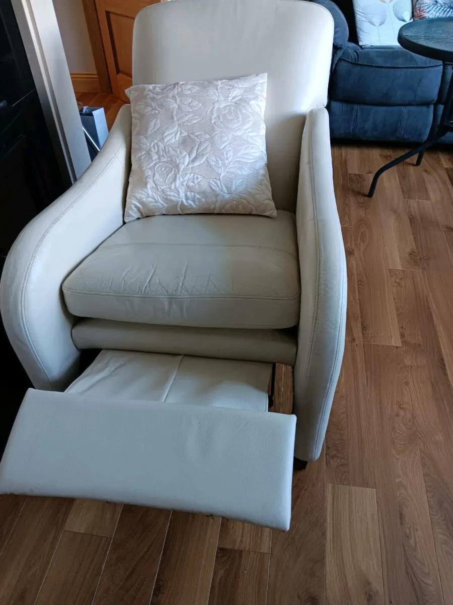 Cream Leather Recliner Armchair - Image 3