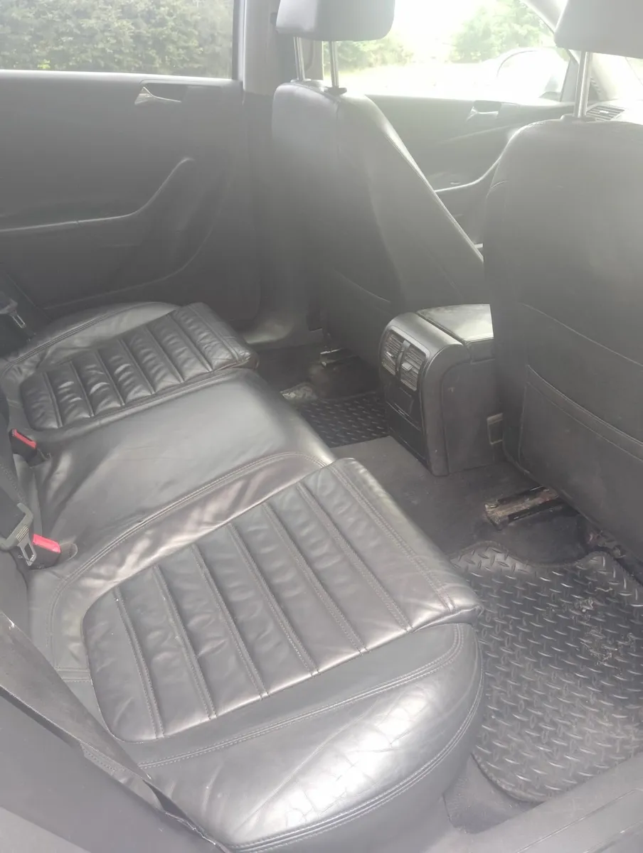 VWPassat  Estate  1.9tdi Tax and Test Leather - Image 2