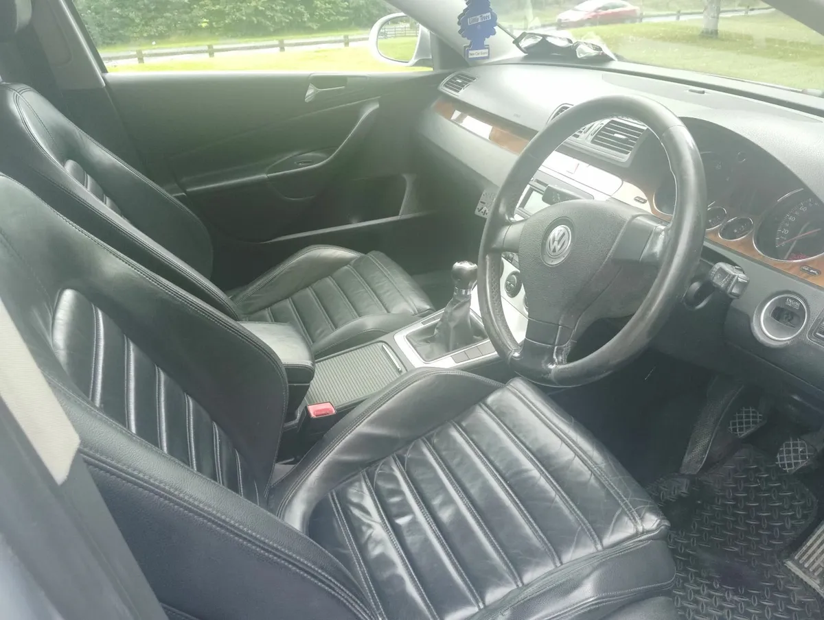 VWPassat  Estate  1.9tdi Tax and Test Leather - Image 1