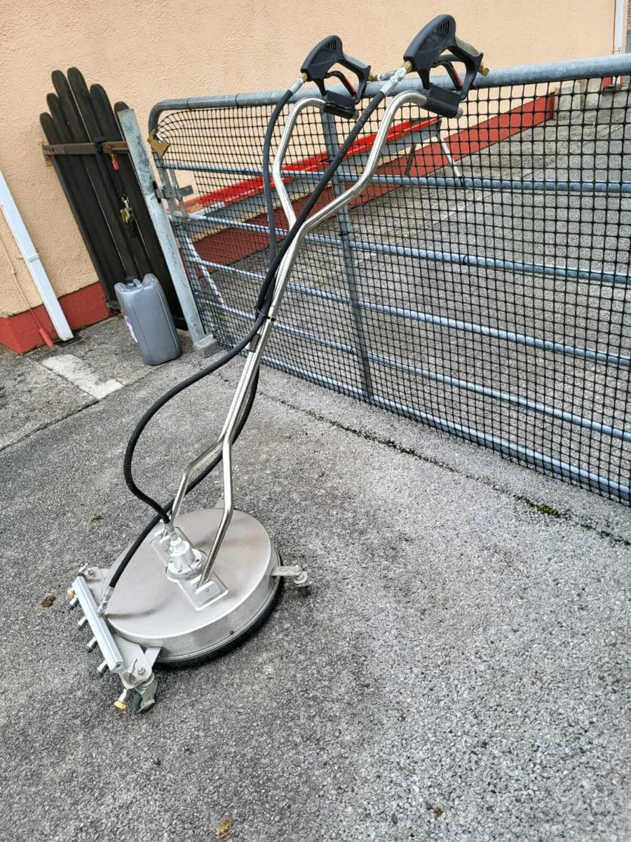 20 inch Stainless Steel Surface Cleaner with broom - Image 2