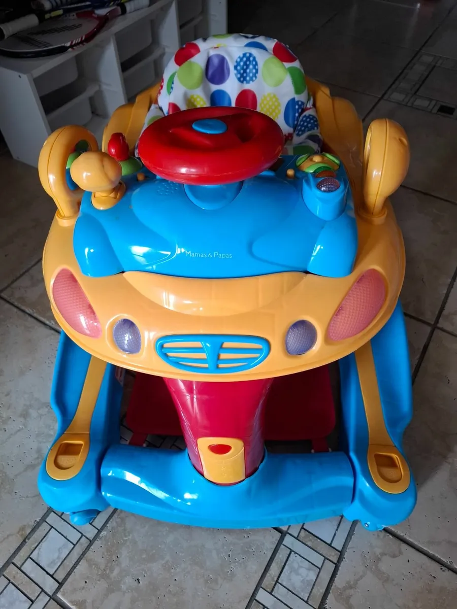 Mamas and papas walker