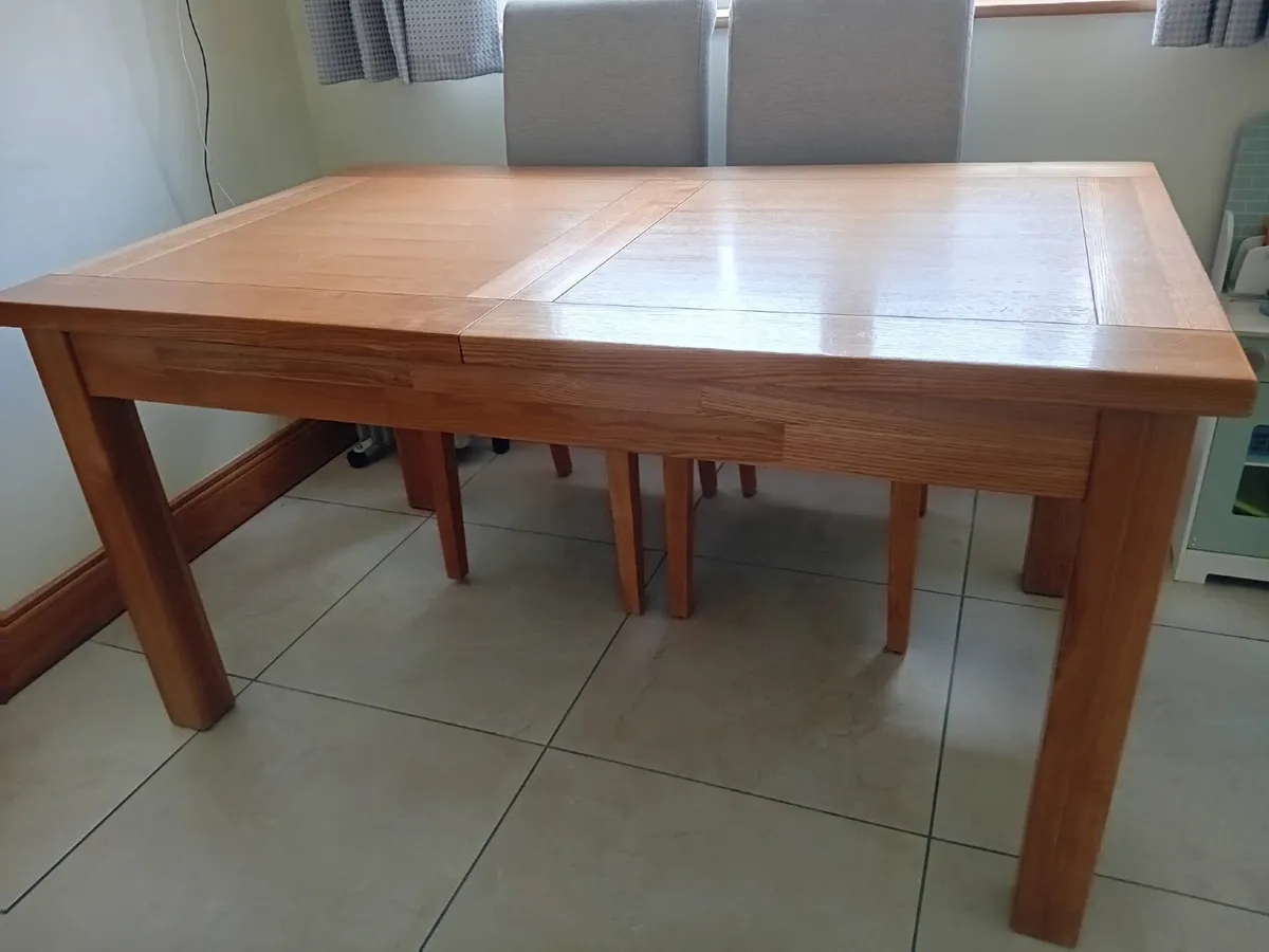 Oak dining Table - Image 1