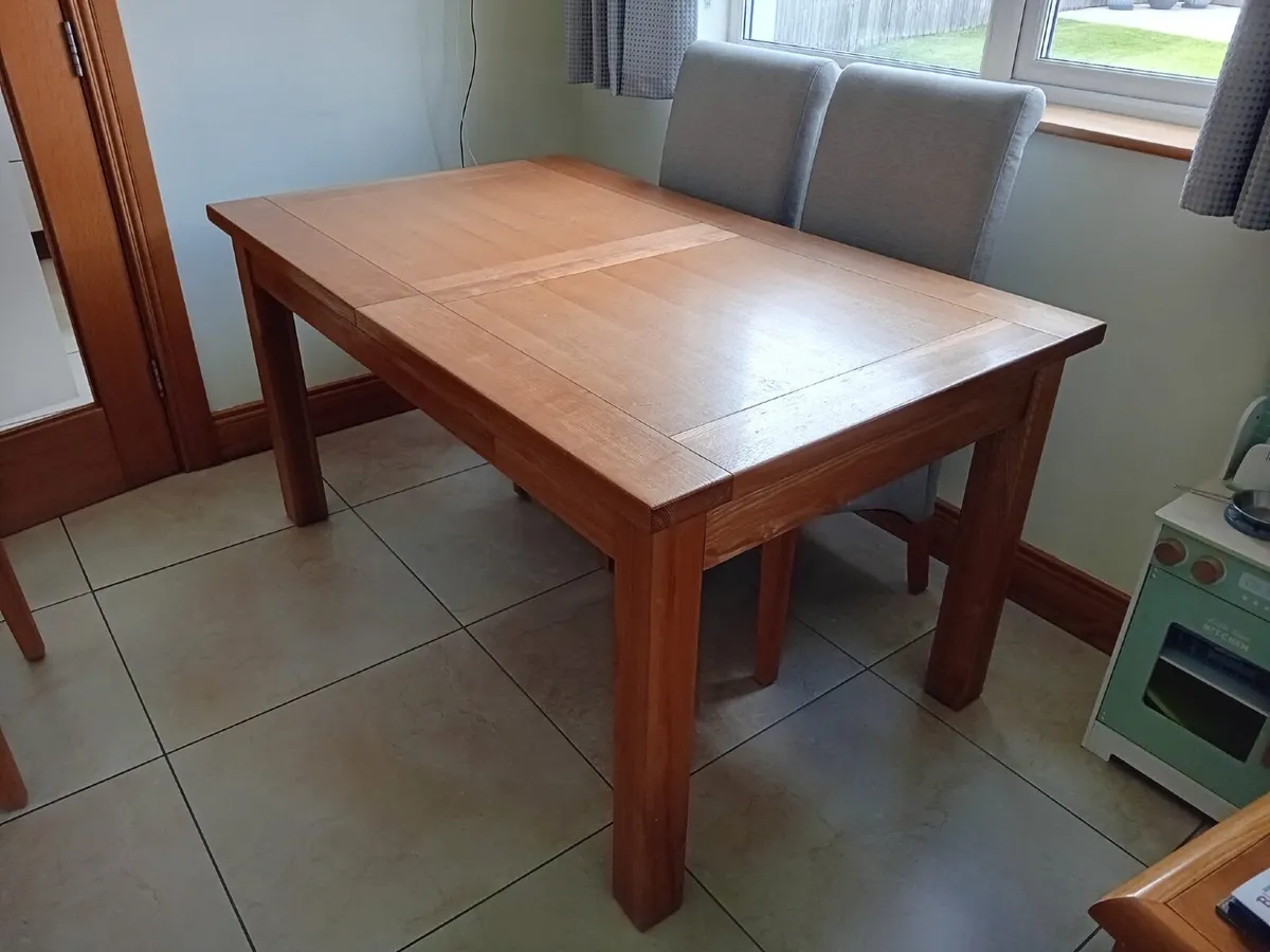 Oak dining Table - Image 3