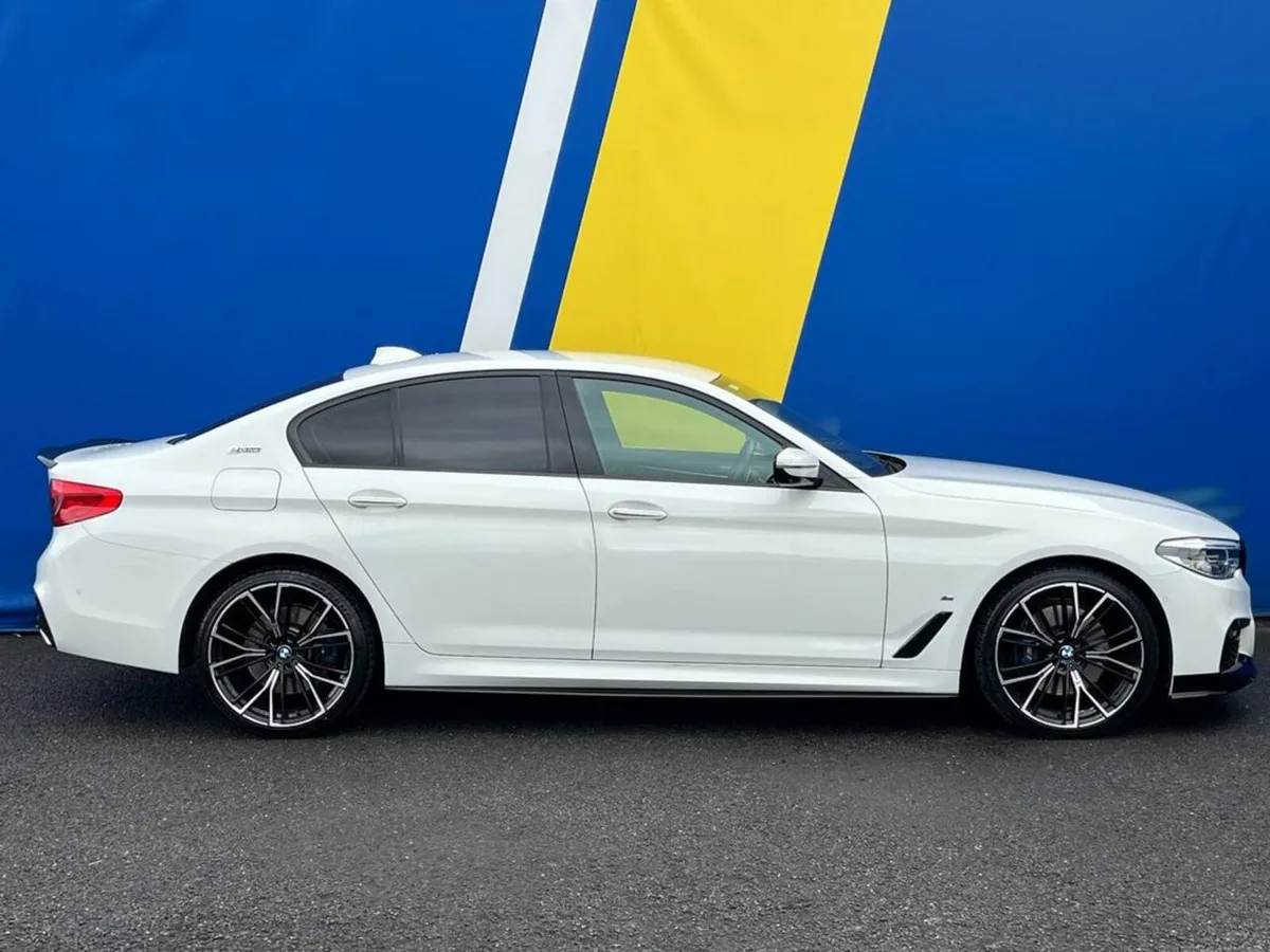 BMW 5-Series 530e M-SPORT COMPETITION 2.0 HYBRID / - Image 2