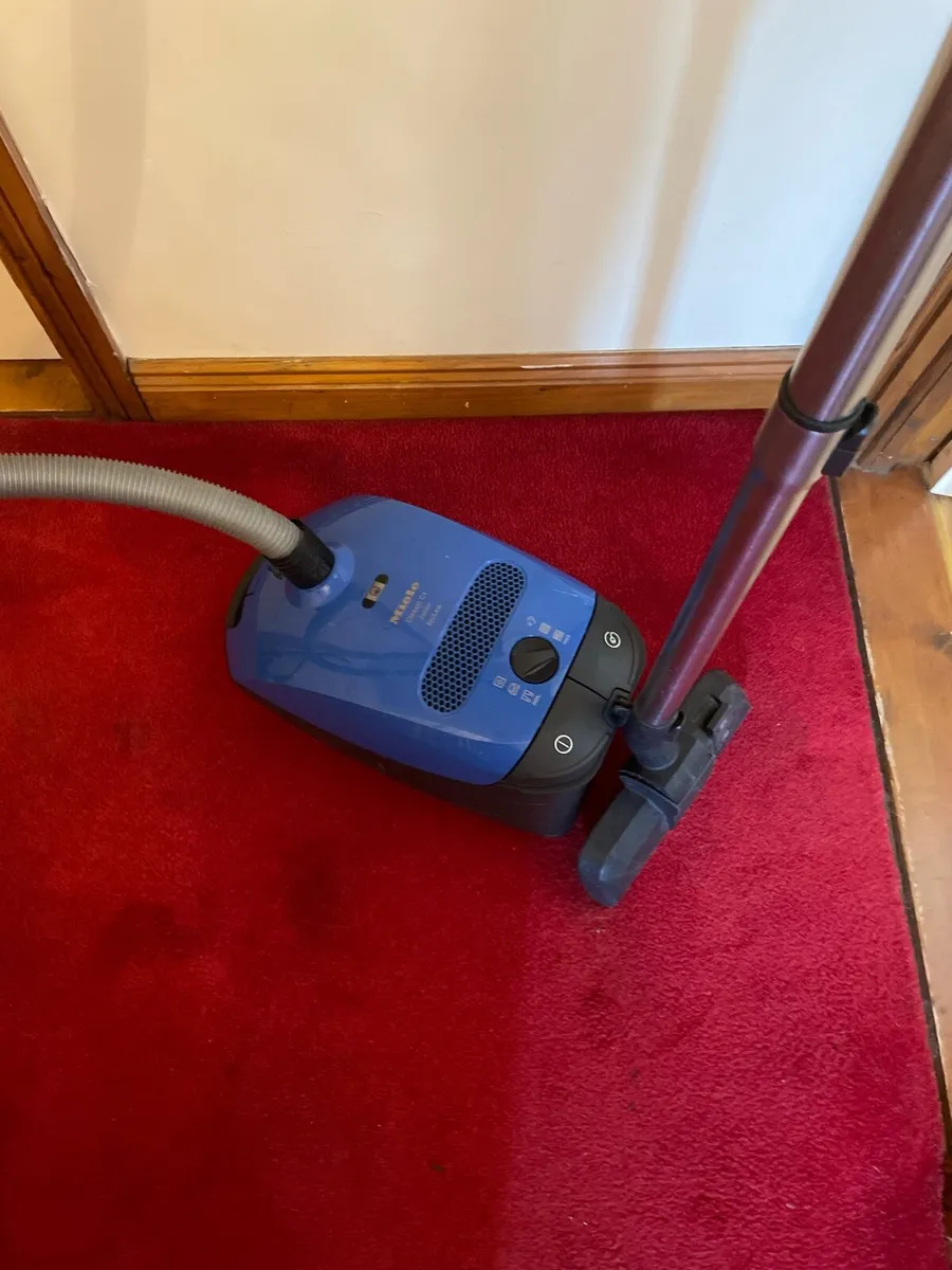 Miele C1 Hoover - Image 2