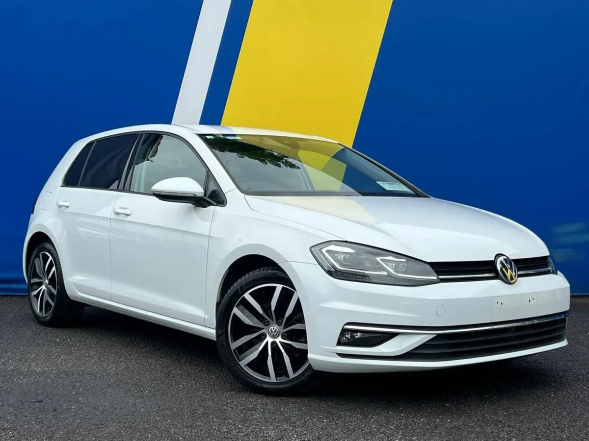 Volkswagen Golf HIGHLINE 1.4 TSI AUTO // SERVICE H - Image 1