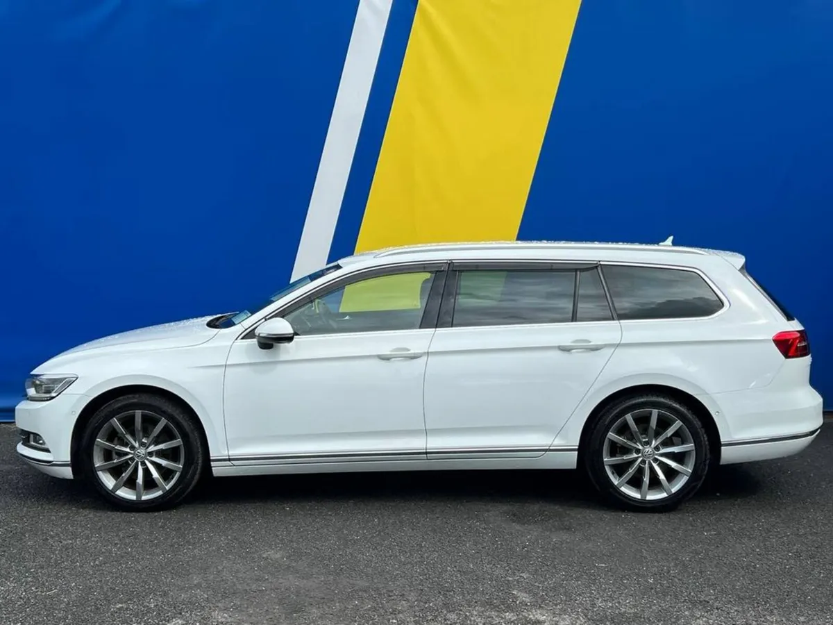 Volkswagen Passat HIGHLINE 2.0 TDI AUTO // LEATHER - Image 3