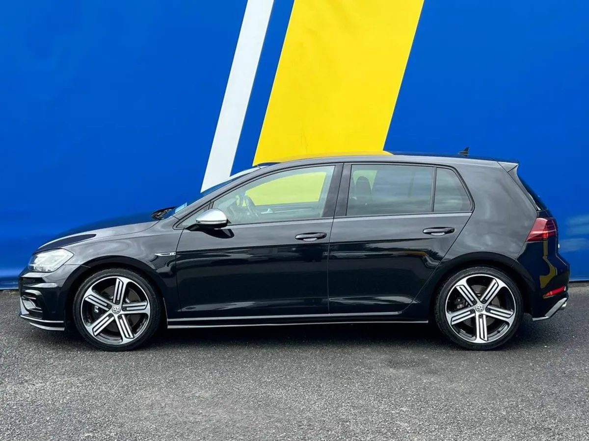 Volkswagen Golf R 4MOTION 2.0 TSI AUTO // LAUNCH C - Image 3