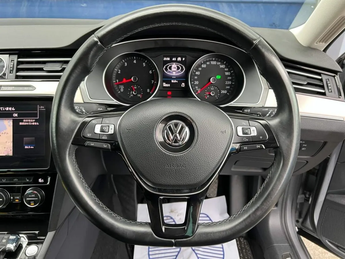 Volkswagen Passat HIGHLINE VARIANT 1.4 TSI AUTO // - Image 4