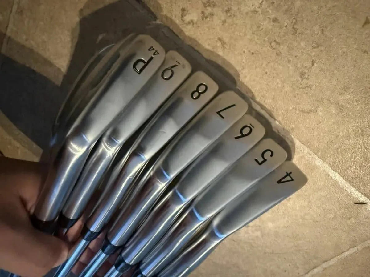 Titleist T100s Irons / 4-PW / Stiff S300 - Image 2
