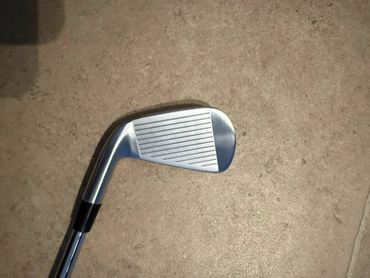 Titleist T100s Irons / 4-PW / Stiff S300 - Image 3