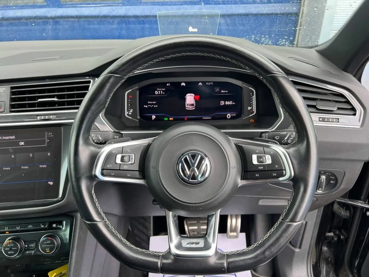 Volkswagen Tiguan R-LINE 4MOTION 2.0 TDI AUTO // H - Image 4