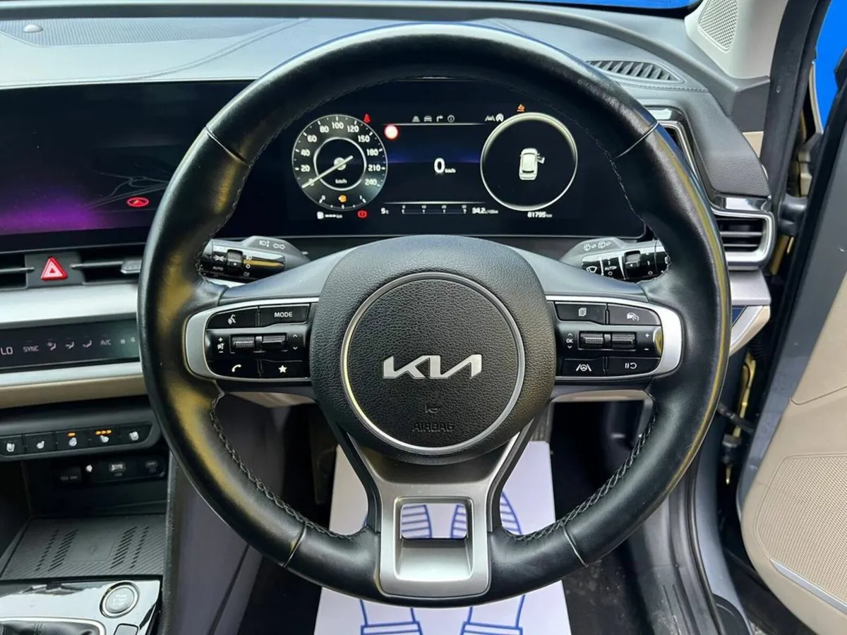 Kia Sportage K4 1.6 D // LEATHER POWERED HEATED & - Image 4