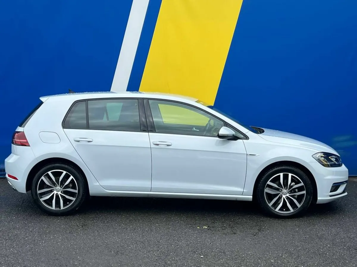 Volkswagen Golf HIGHLINE 1.4 TSI AUTO // SERVICE H - Image 2