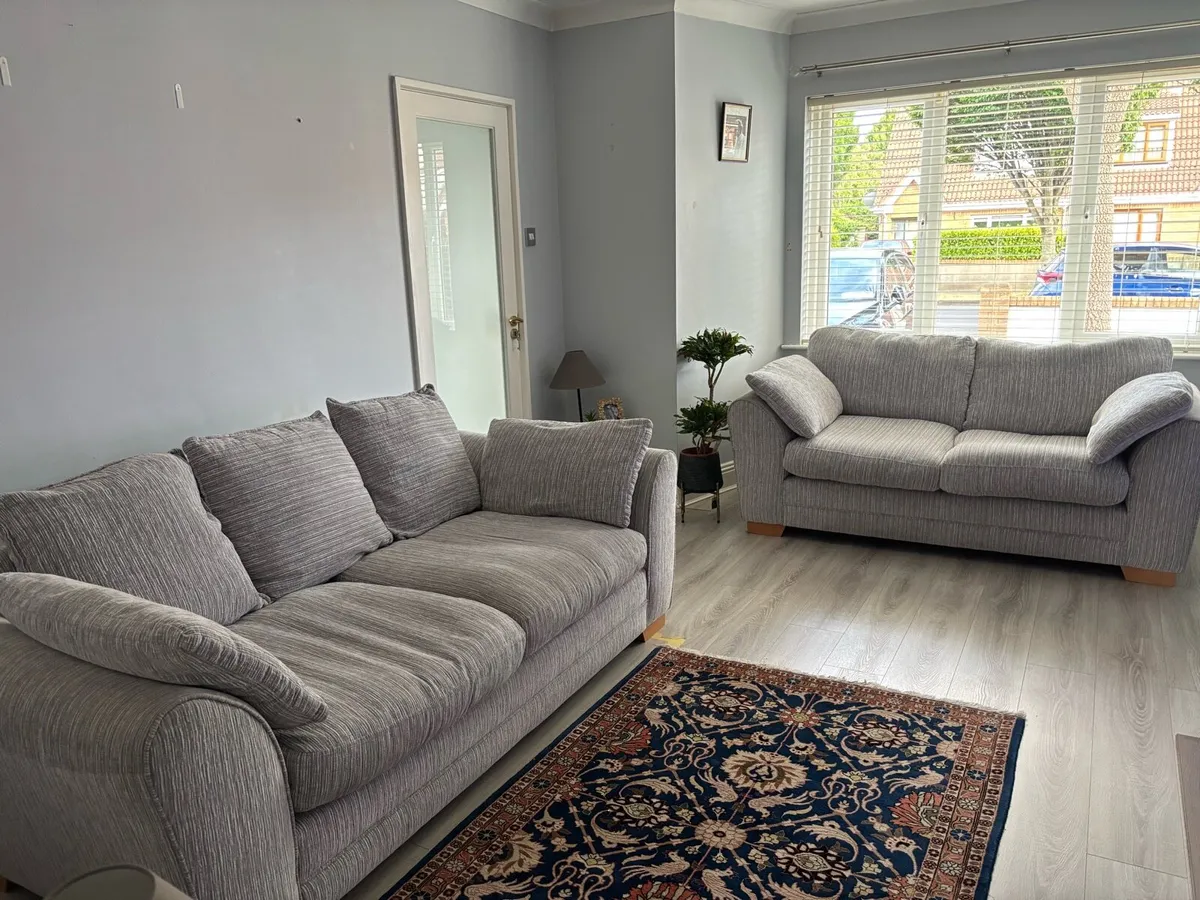 Sofas - 2 & 3 seater - Image 1