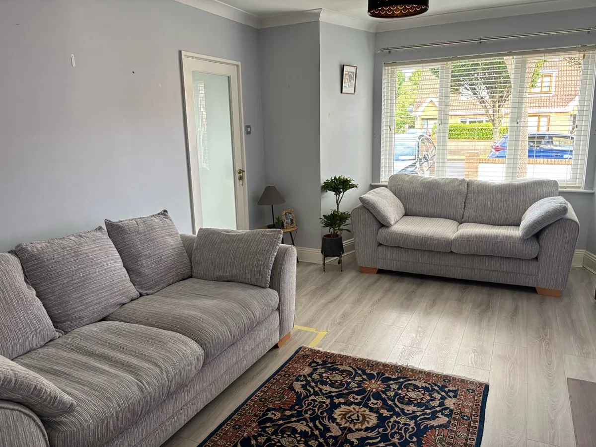 Sofas - 2 & 3 seater - Image 3