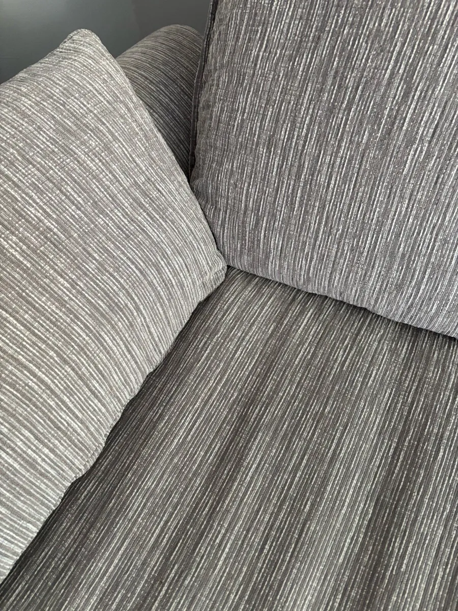 Sofas - 2 & 3 seater - Image 4