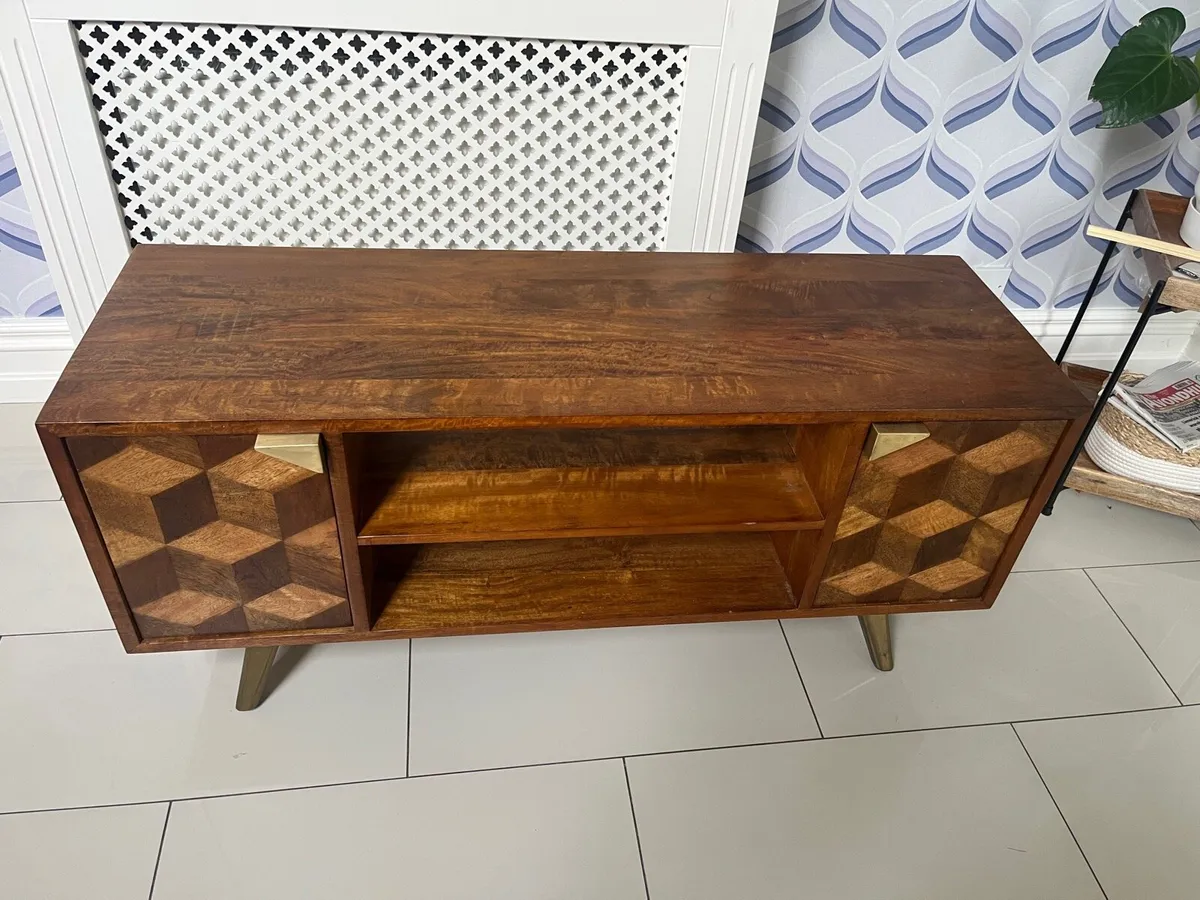 Casey’s TV UNIT - Image 2
