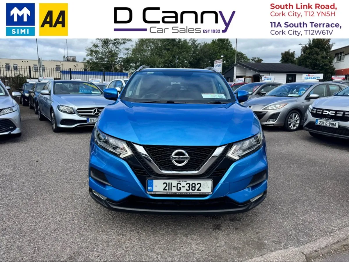 Nissan QASHQAI 1.3 PET SE 5DR - Image 2