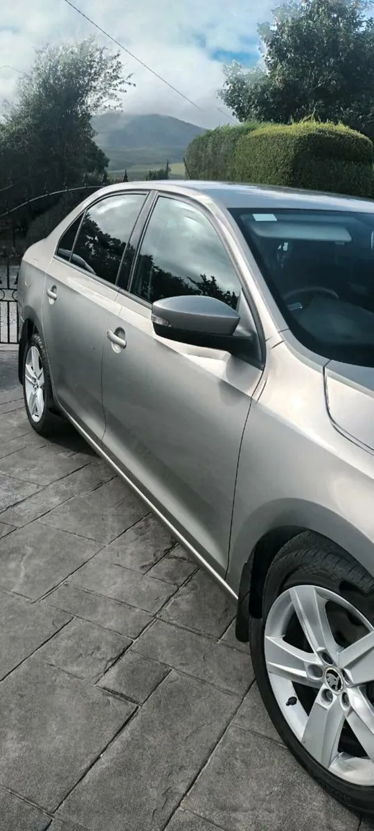 SKODA RAPID - Image 4