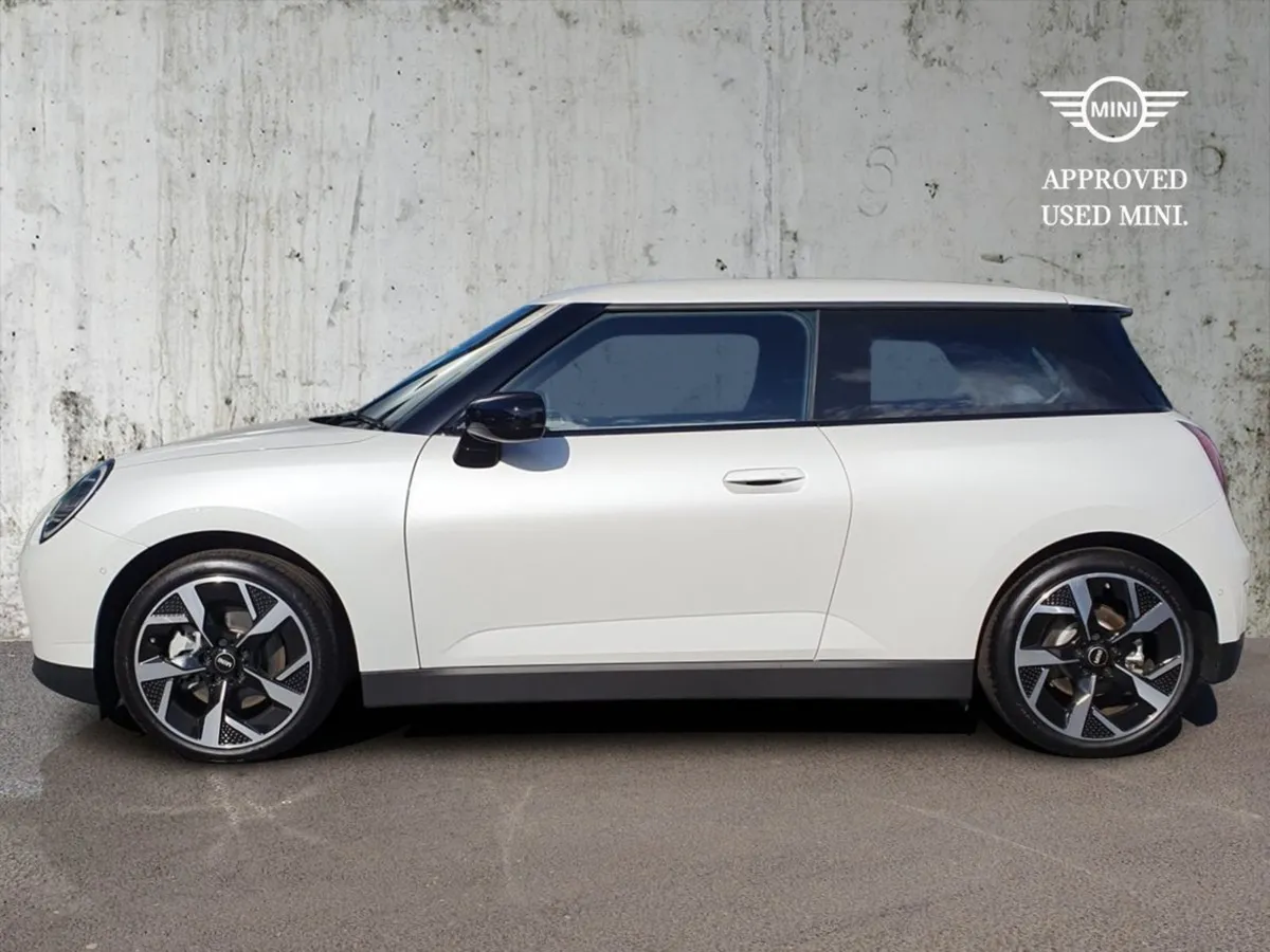 MINI HATCH Cooper SE - Image 3