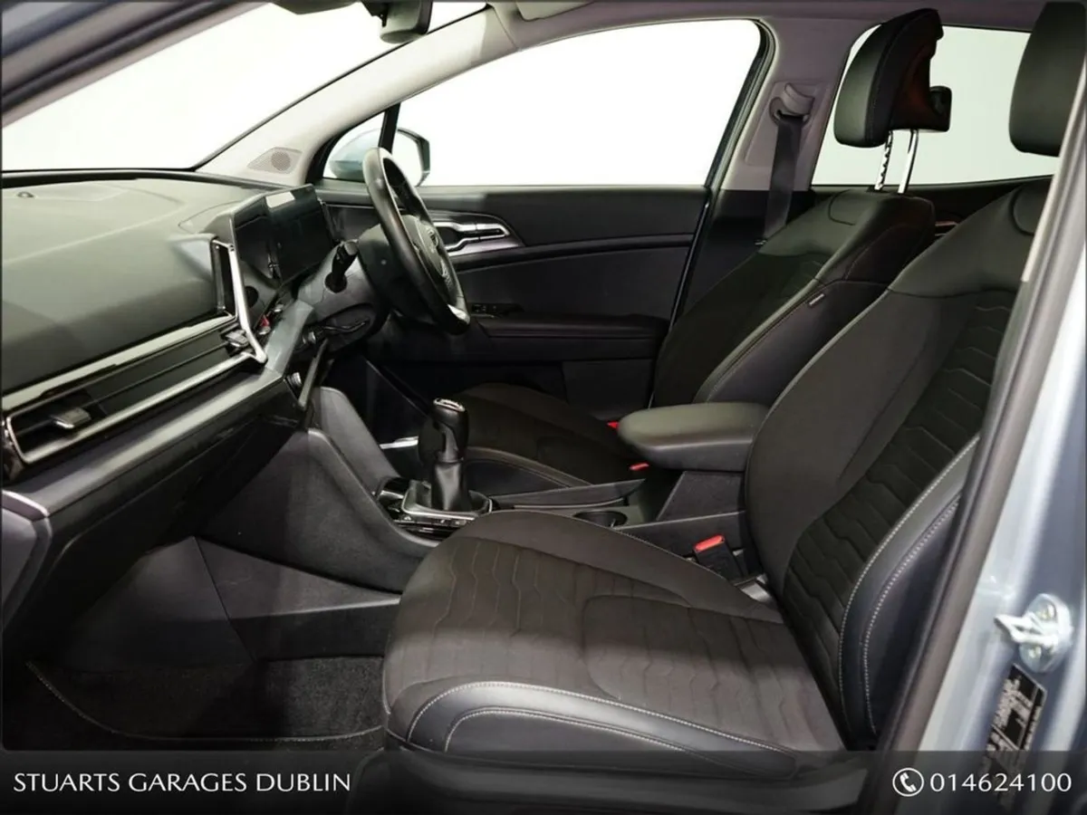 Kia Sportage Manual 5DR - Image 3