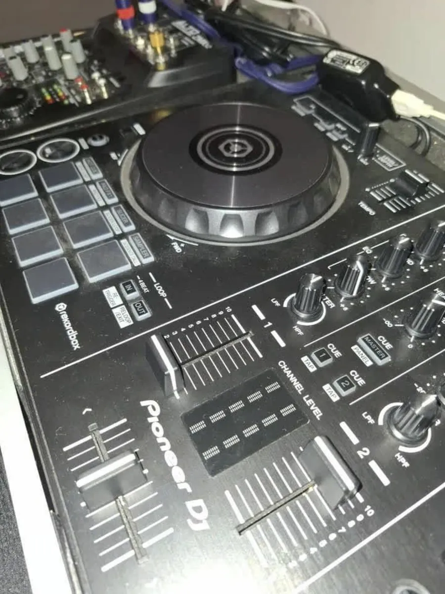 Pioneer Dj Console + Mixer - Image 2