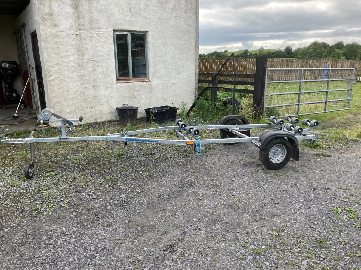 EXTREME ROLLER TRAILER FOR 16-17 BOATS GALVANISED - Image 1