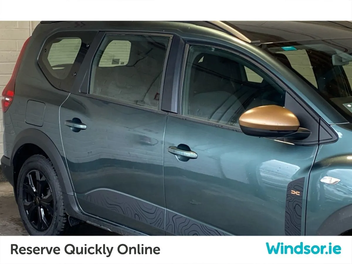Dacia Jogger HEV 145 Extreme Auto - Image 4