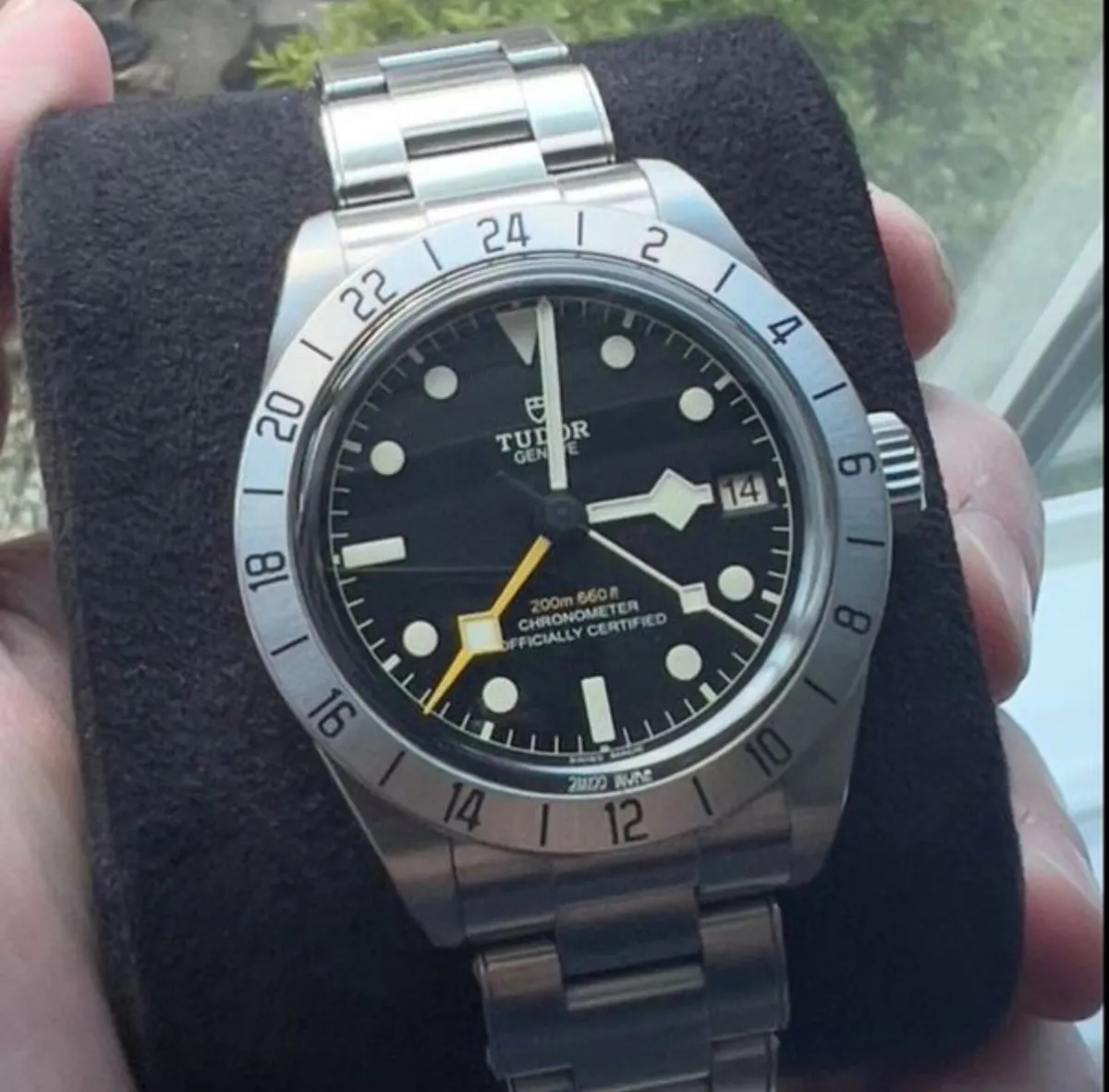 Tudor Black Bay Pro - Steel & Rubber Straps - Image 2