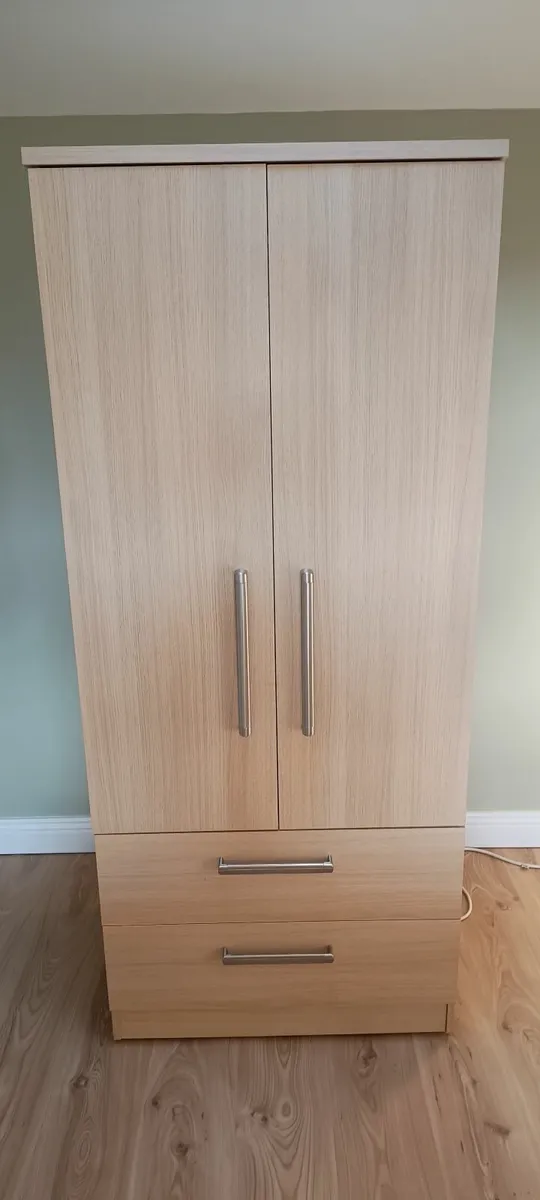 3 piece Bedroom furniture - Image 1