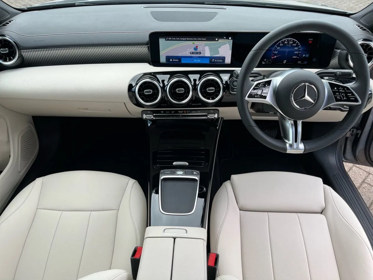 Mercedes-Benz CLA 180 Progressive Coupe - Image 4