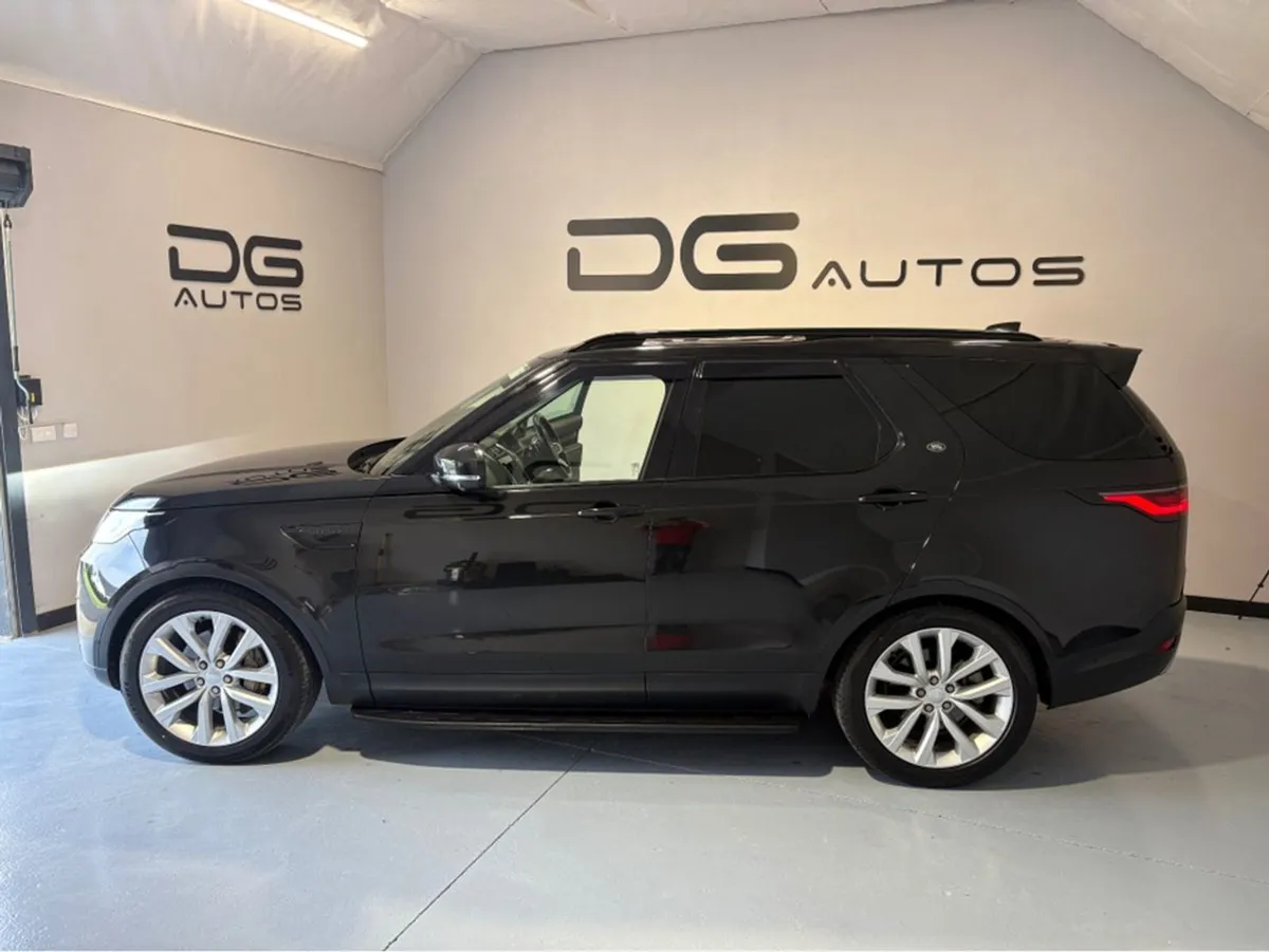 Land Rover Discovery 3.0 SD6 SE Commercial - Image 1
