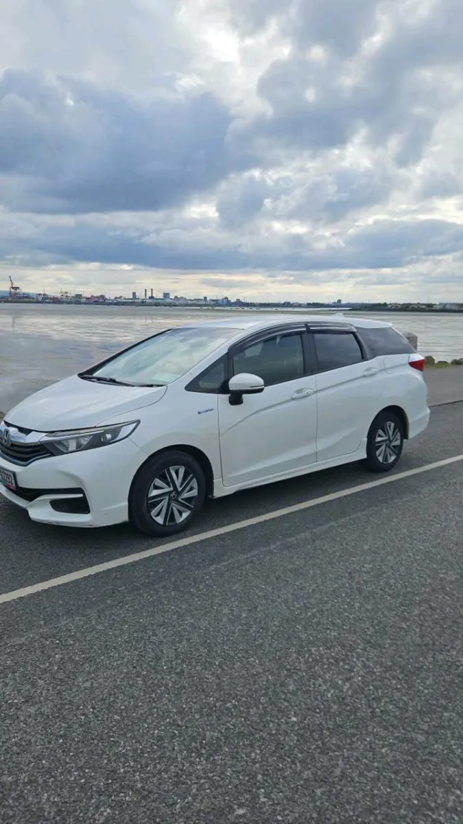 HONDA SHUTTLE 2017    NCT 05/27 - Image 1