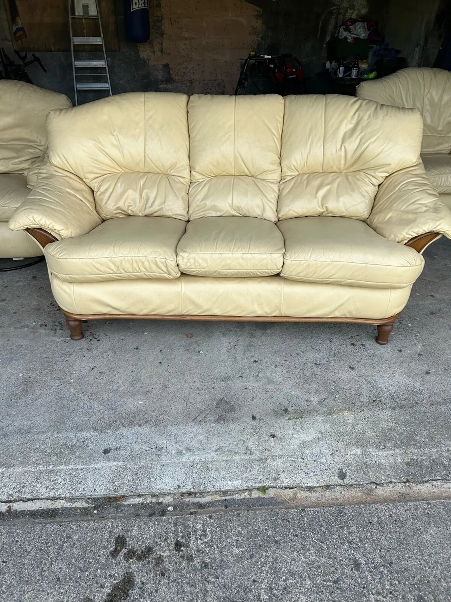 3 piece leather suite for sale - Image 2