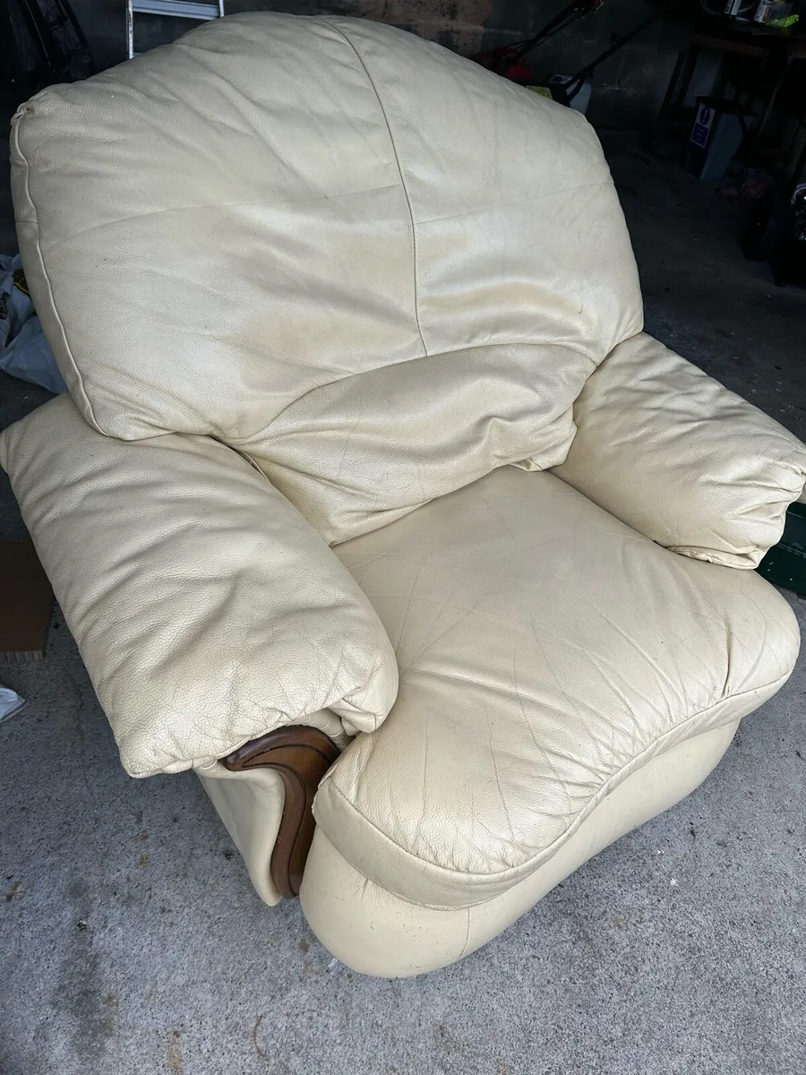 3 piece leather suite for sale - Image 3
