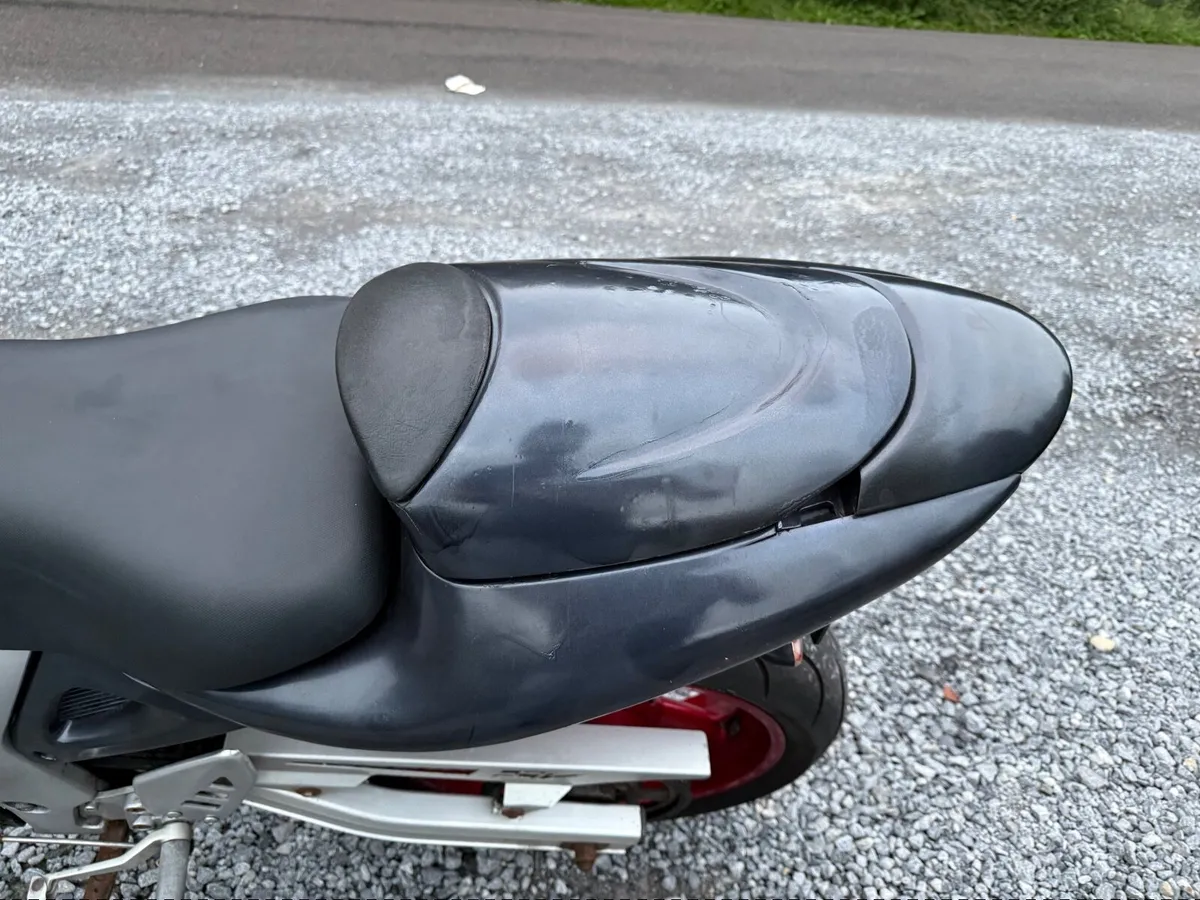 Suzuki sv 650 Delivery available - Image 4