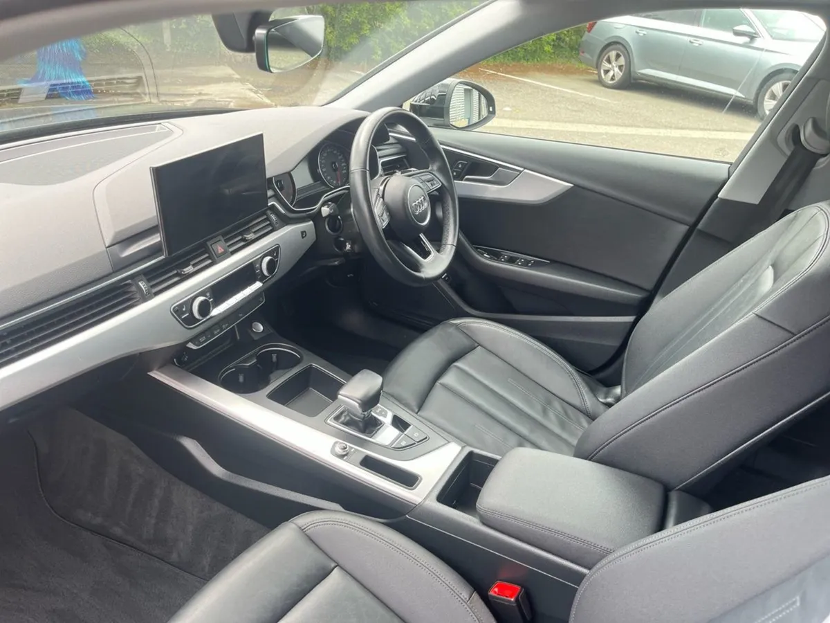 Audi A4 SE 2.0tdi 136HP Auto - Image 3