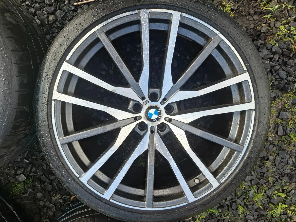 22" Bmw X5 Alloys with tyres - Image 2