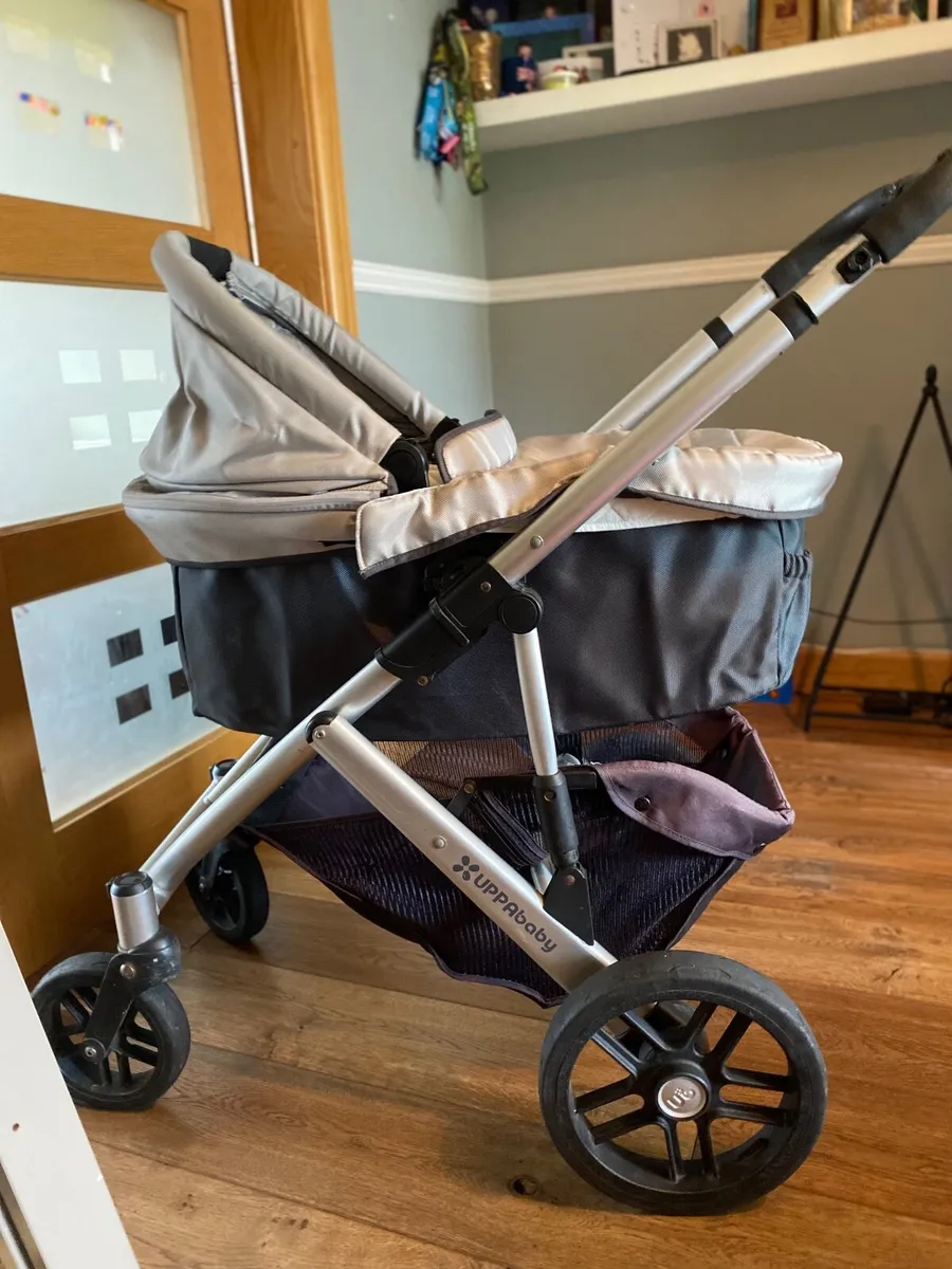 Baby buggy, cot, playpen - Image 4