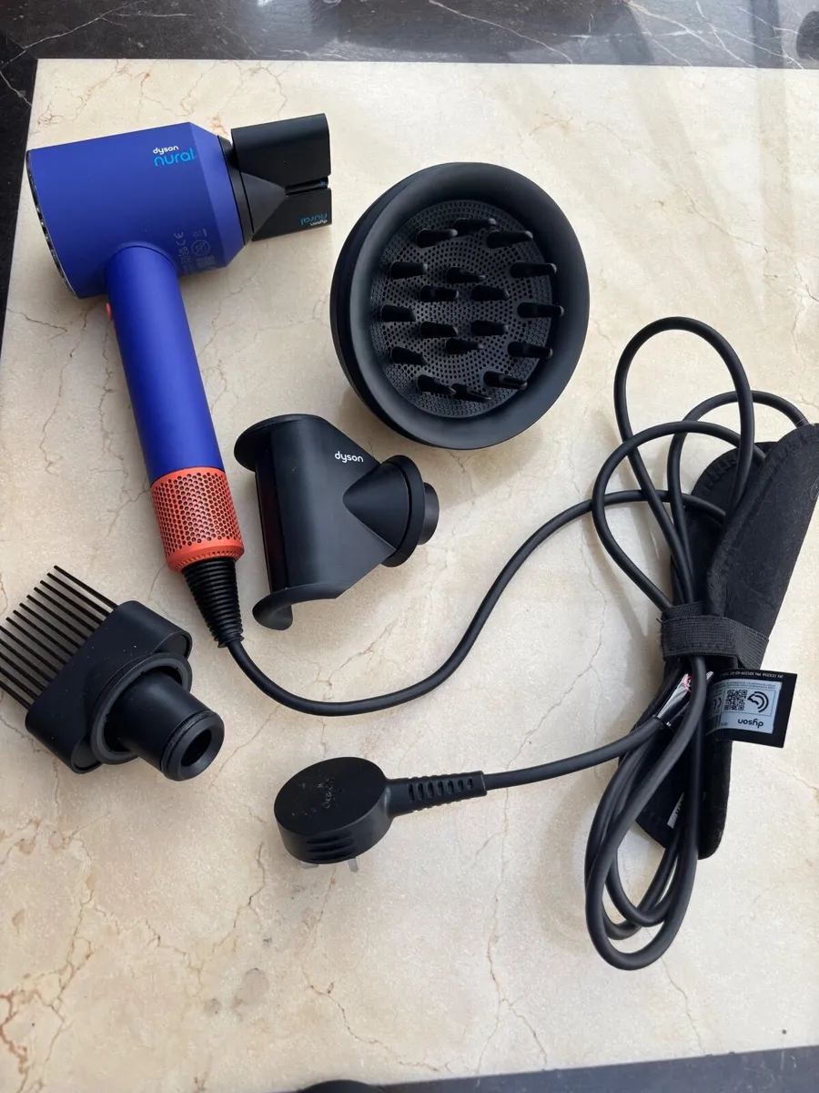 New Dyson supersonic nural hairdryer.