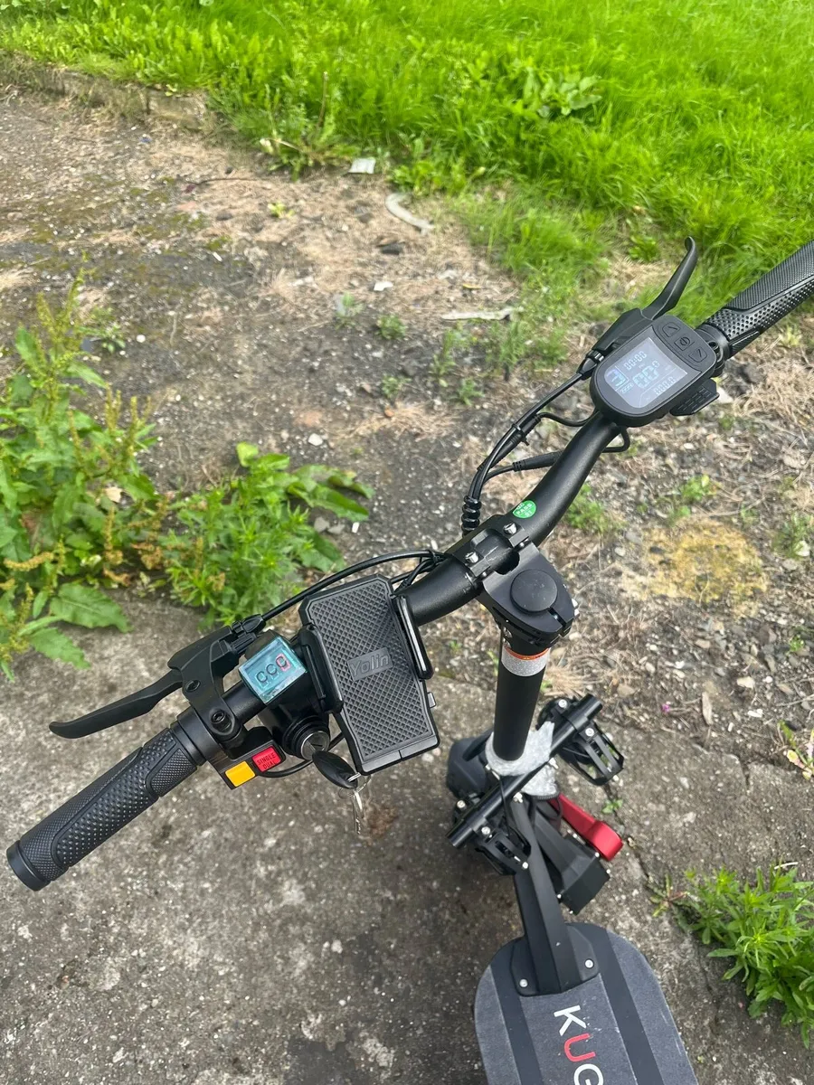 Electric scooter - Image 2