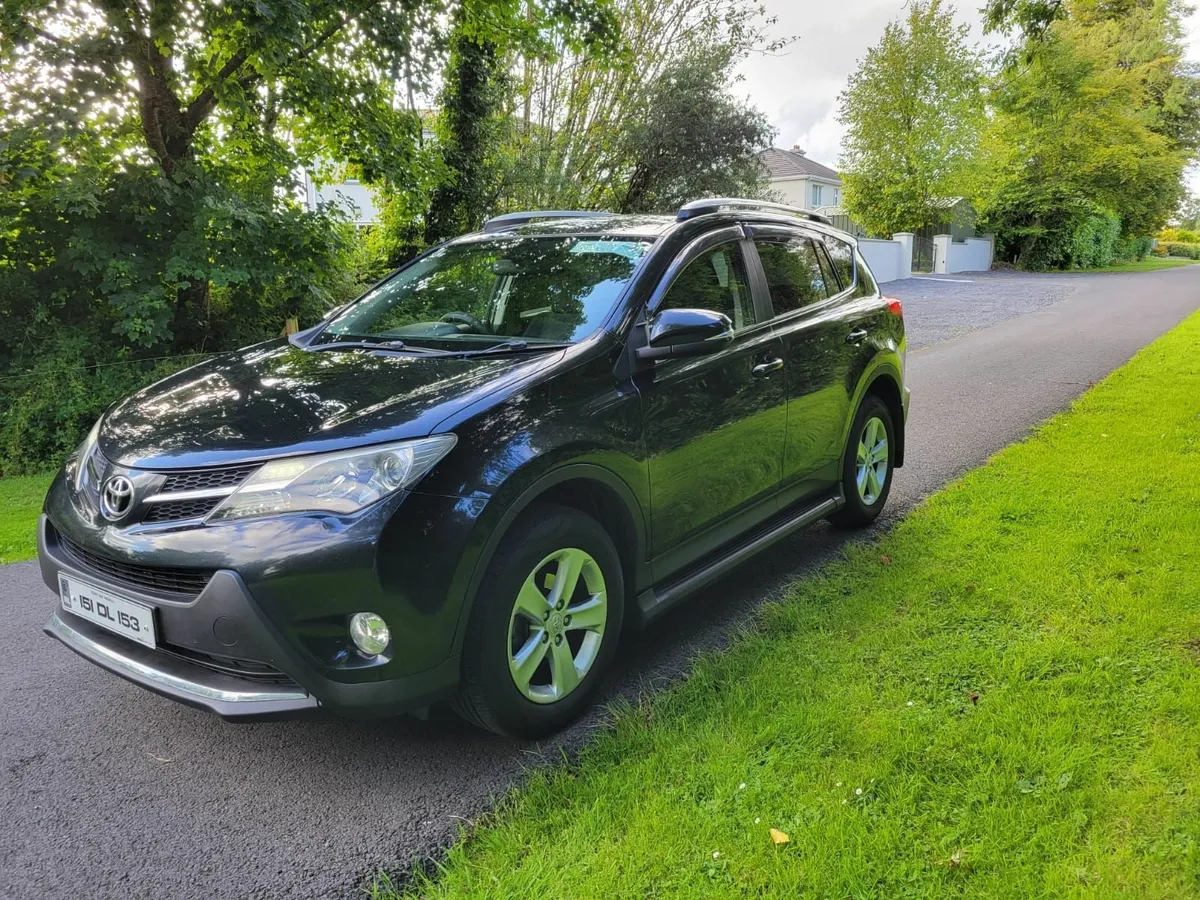 Toyota RAV4 2015 - Image 2